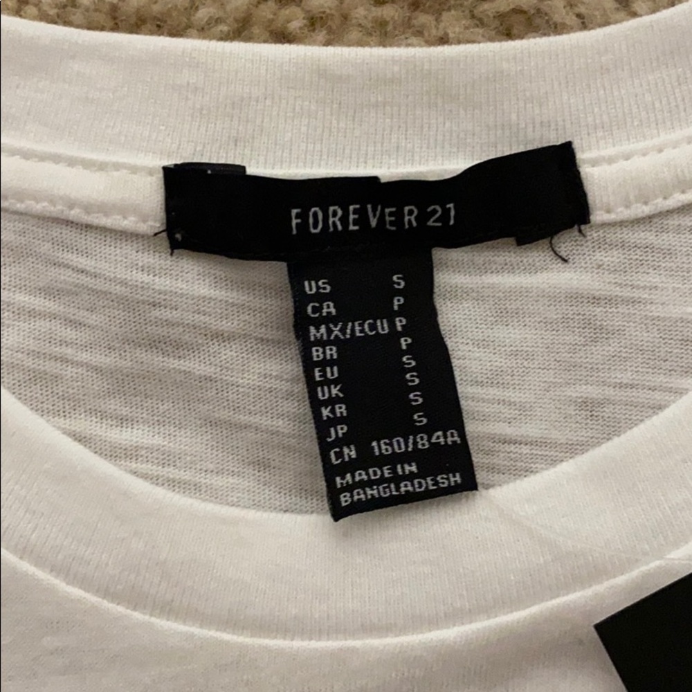 forever 21 tee - Picture 2 of 3